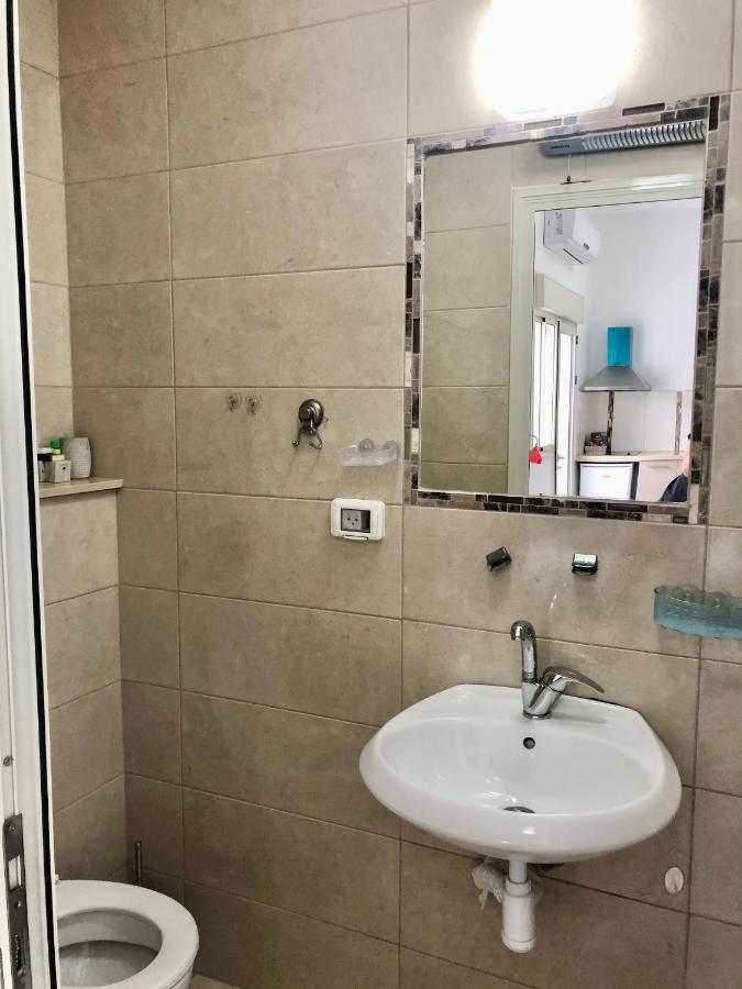 Apartament Bat Galim - By The Sea Hajfa Zewnętrze zdjęcie